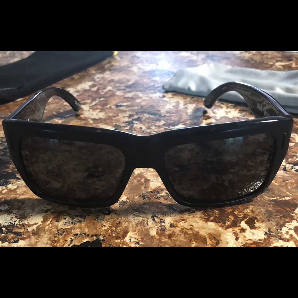 Men’s Spy Bowery Sunglasses Like New with pouch!